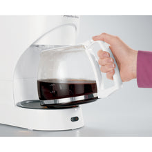 Using coffee maker