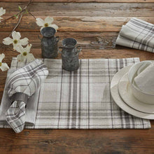 Collin Placemat place setting