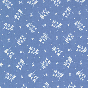 Blueberry Delight Collection Fresh Berries Cotton Fabric 3033 cornflower blue