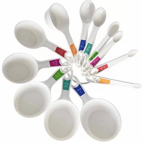 Plastic White Measuring Spoon and Cup Set 5216060