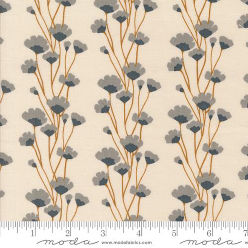 eggshell, Rainier Collection Flower Chains Cotton Fabric 38142