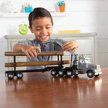 1:32 Freightliner 122SD Logging Truck & Trailer 46702