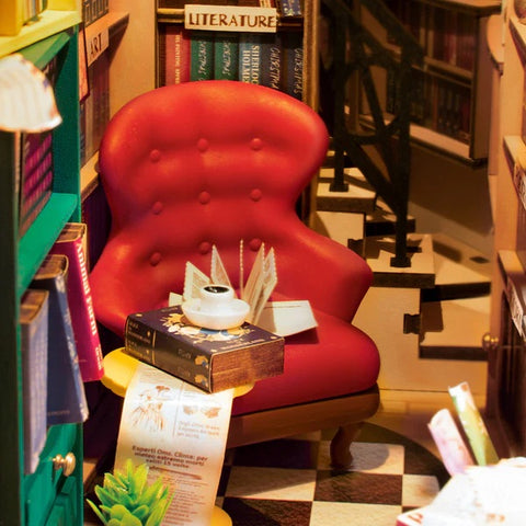 Bookstore DIY Book Nook Kit TGB07