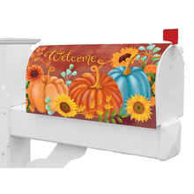 Fall and Winter Mailbox Makeovers grateful pumpkins