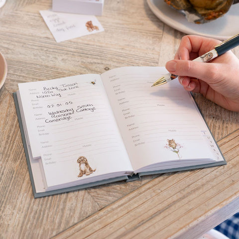 The Highlander Address Book AB005