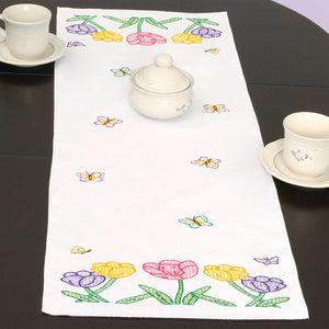 Beautiful Blooms Table Runner 560-684