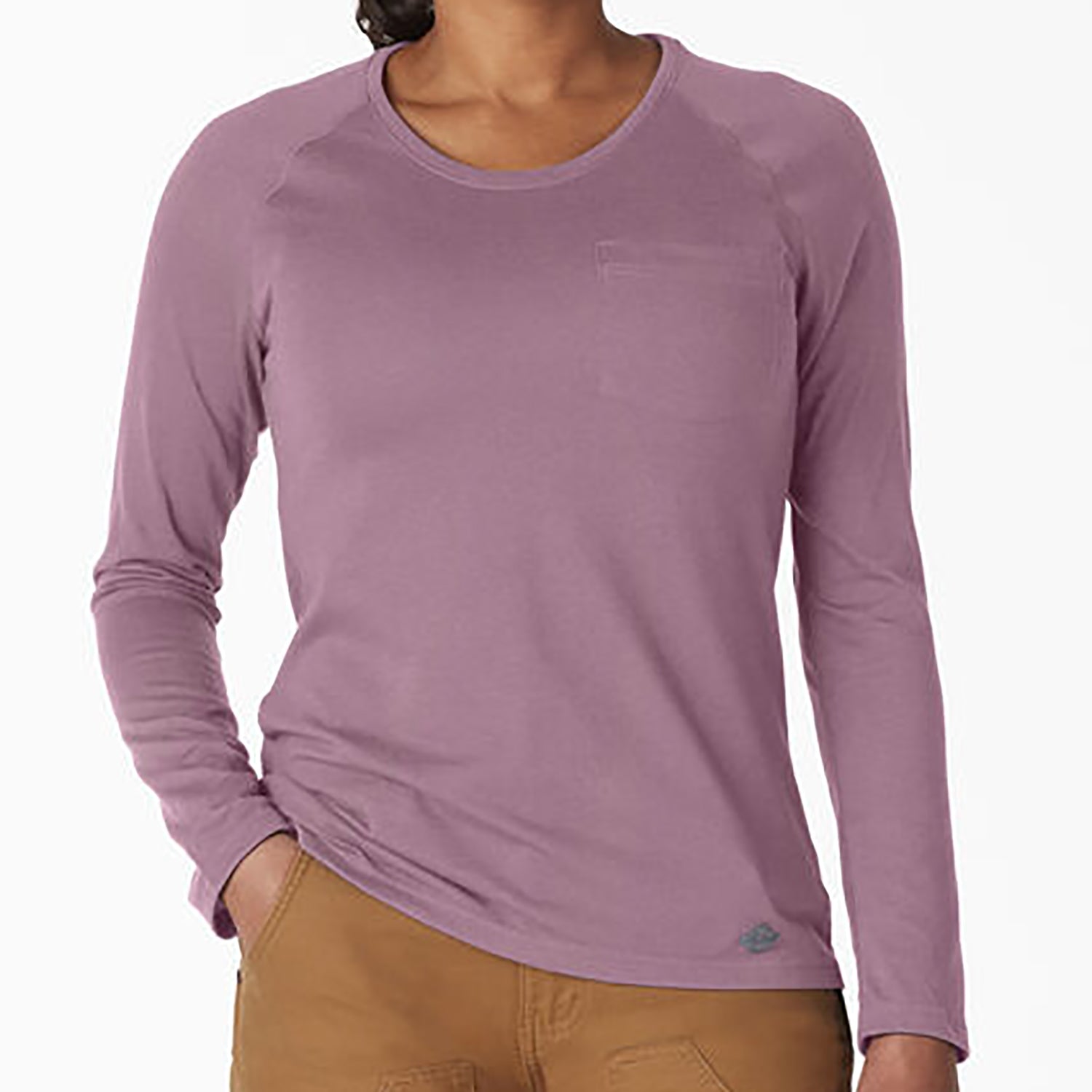 Essentials Women's Classic-Fit Long-Sleeve Crewneck T-Shirt, Light  Grey Heather, Small : : Clothing, Shoes & Accessories