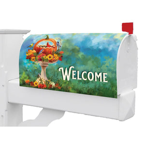 Fall and Winter Mailbox Makeovers pumpkin feeder