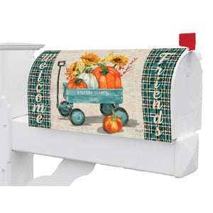 Fall and Winter Mailbox Makeovers pumpkin wagon