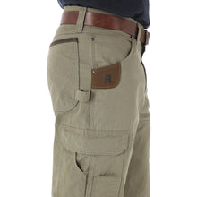 Wranger ranger Workwear, right side pockets.