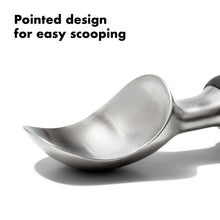 Ice Cream scoop detail