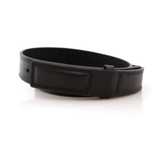 Scratchless black leather belt