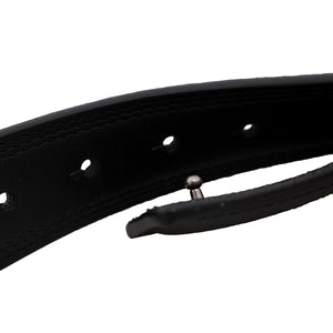 Scratchless black leather belt closeup