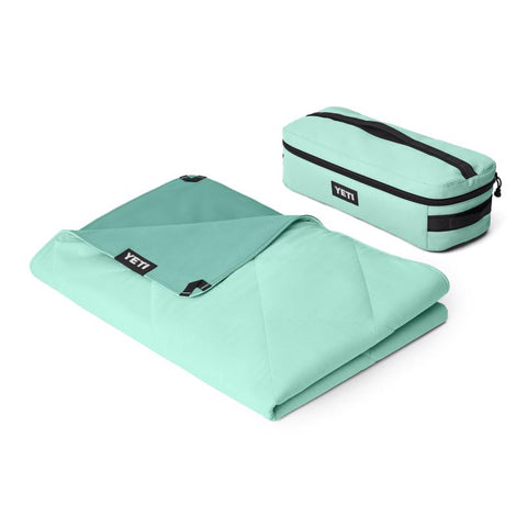 Yeti Lowlands Blanket in seafoam