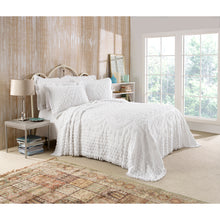 White Kingston bedspread