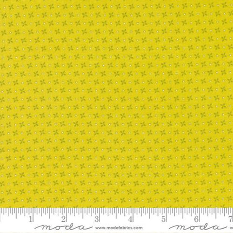 Strawberry Lemonade Pinwheel Cotton Fabric 37675 yellow