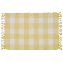 yellow placemat