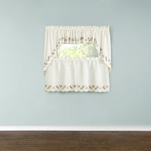 Naturals curtains with seashells