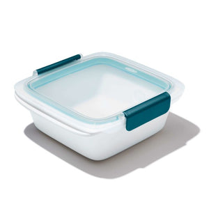 Vigor 6 Qt. Translucent Round Polypropylene Food Storage Container and  Translucent Lid - 2/Pack